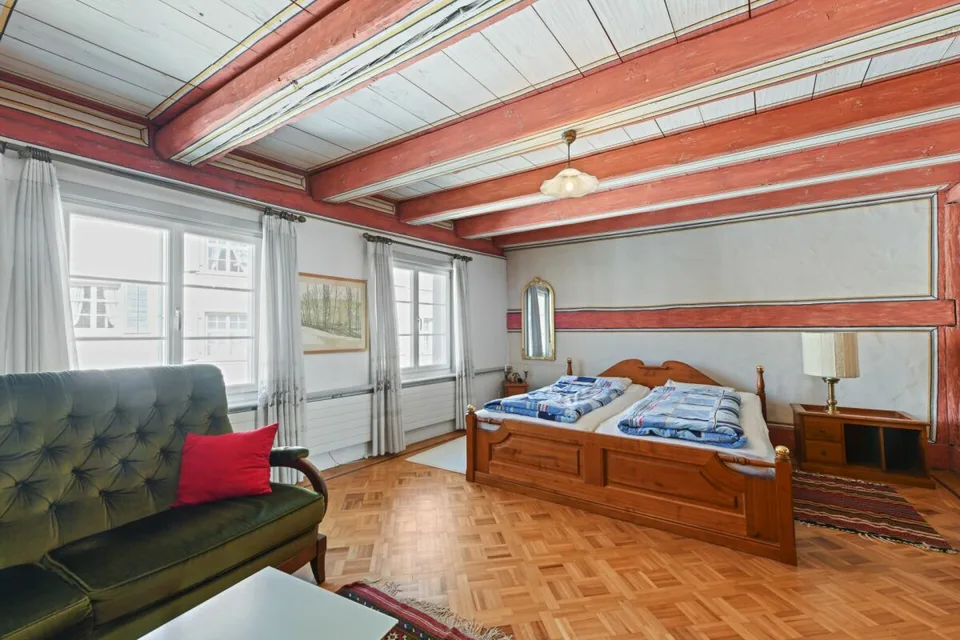 Mietkauf: Zeitlose Eleganz mit Weitblick - stilvolle Maisonette-Dachwohnung im Herzen von Wil SG – Foto 21 von 30