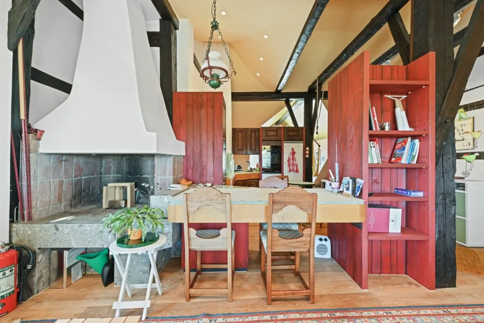 Mietkauf: Zeitlose Eleganz mit Weitblick - stilvolle Maisonette-Dachwohnung im Herzen von Wil SG – Foto 6 von 30