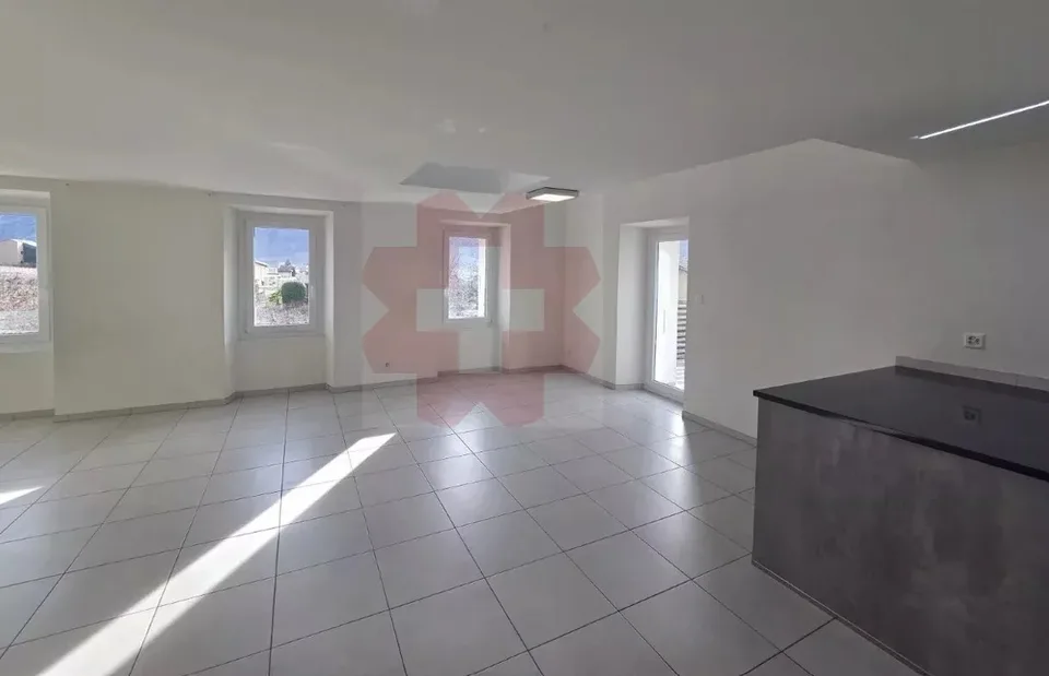 Attique duplex 4.5 pièces centre Leytron