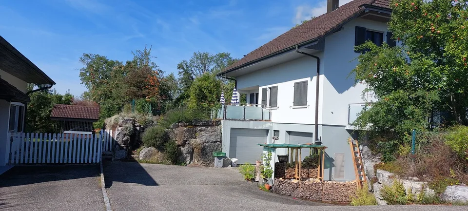 Charmantes 5.5-Zimmer-Haus mit schönem Garten in Niederwil bei Riedholz