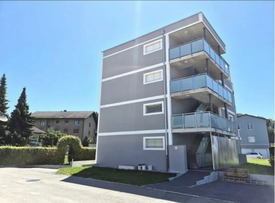 Neubau-Mehrfamilienhaus mit 4 Wohnungen und Einstellhalle - Stockweg 6, Studen BE – Foto 8 von 10