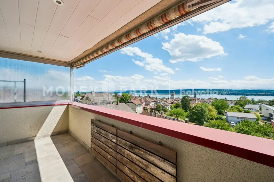 Wohnung mit 4.5 Zimmern, Balkon und Seeblick – Foto 10 von 11