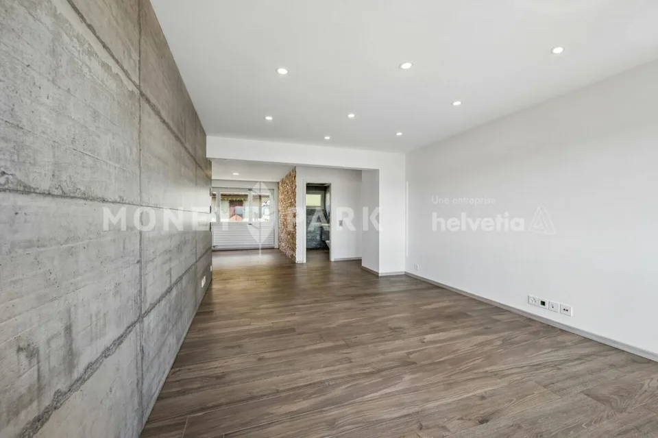 Wohnung mit 4.5 Zimmern, Balkon und Seeblick – Foto 8 von 11
