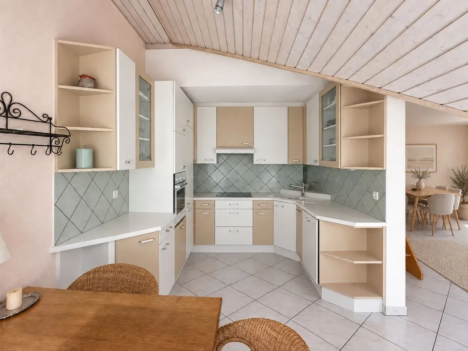 Bright and quiet duplex in the heart of Terre Sainte – photo 18 of 20