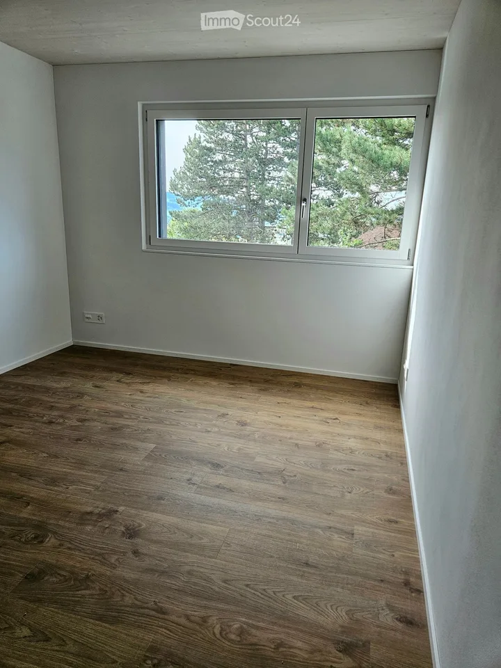 Erstvermietung: 3.5 Zimmer Neubau, 75 m² Sitzplatz, Balkon, Weitsicht