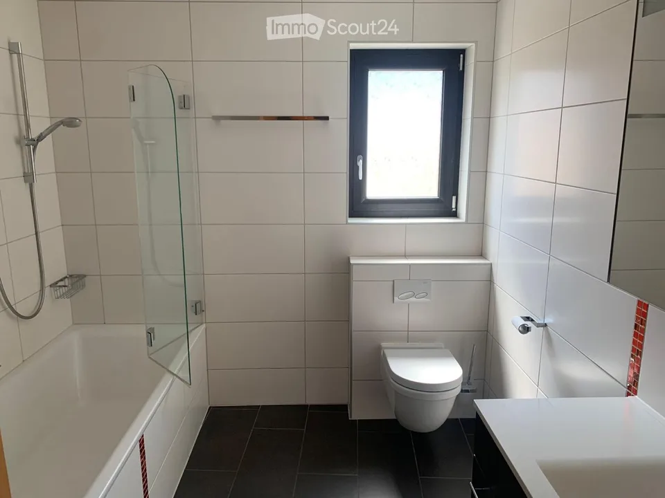 Prächtige 3,5-Zimmer-Wohnung mit Terrasse