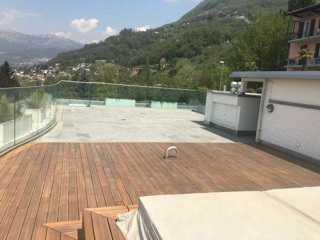Lugano-Albonago - Exklusives Penthouse 4.5 Zimmer mit Panoramadach und – Foto 7 von 8
