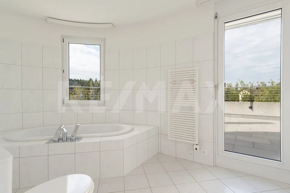 Exklusive Terrassenwohnung mit Panorama-Aussenbereich und höchstem ... – Foto 12 von 13