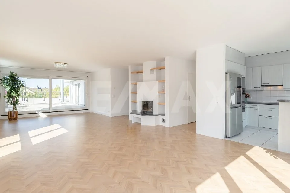 Exklusive Terrassenwohnung mit Panorama-Aussenbereich und höchstem ... – Foto 3 von 13