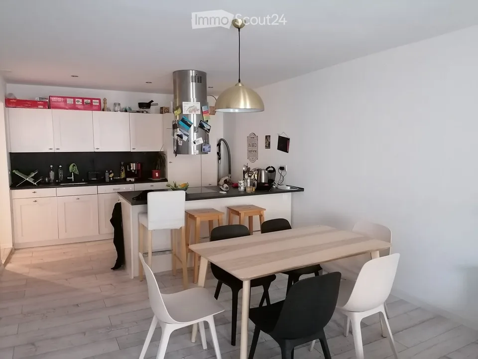 Apartment with 5.5 rooms and terrace (old town)