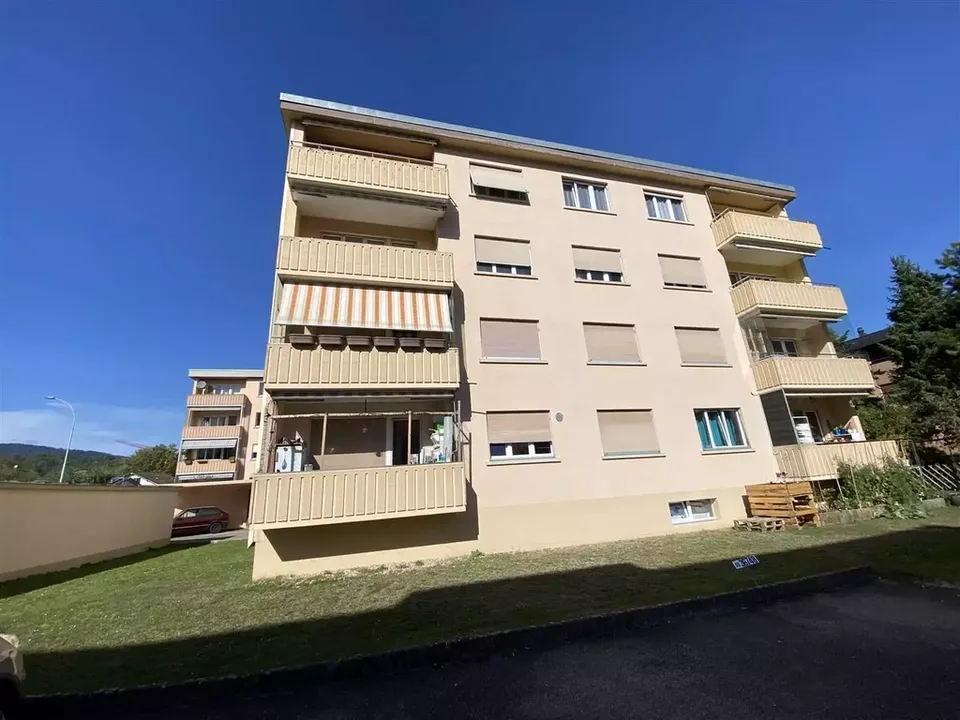 3.5 room apartment renovated, 2nd floor with balcony