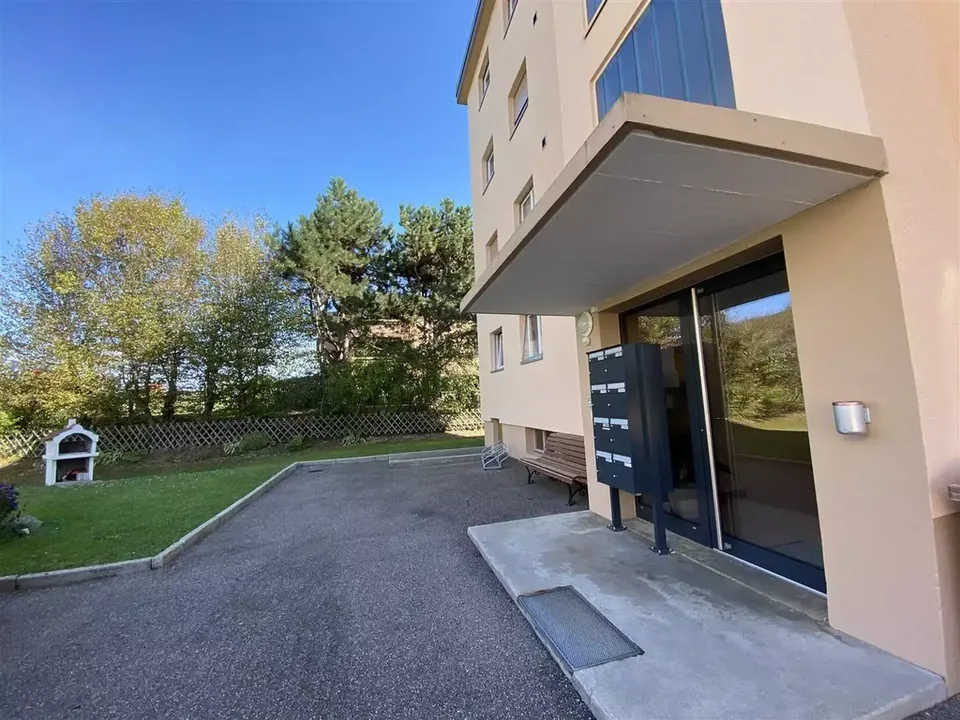 3.5 room apartment renovated, 2nd floor with balcony