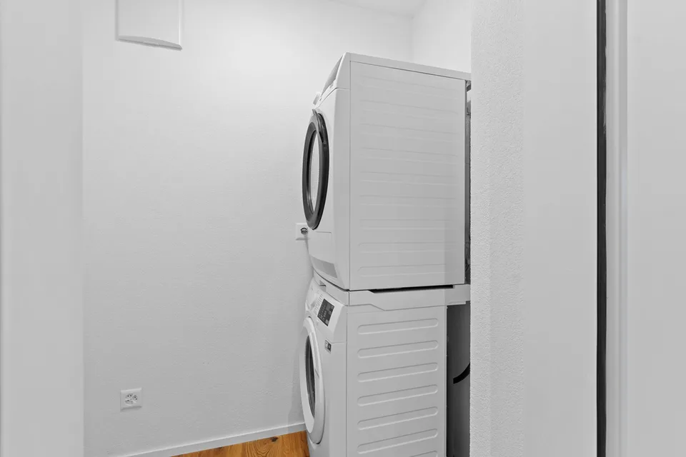 Bello appartamento 2-5 locali con posto a sedere in giardino – foto 7 di 7