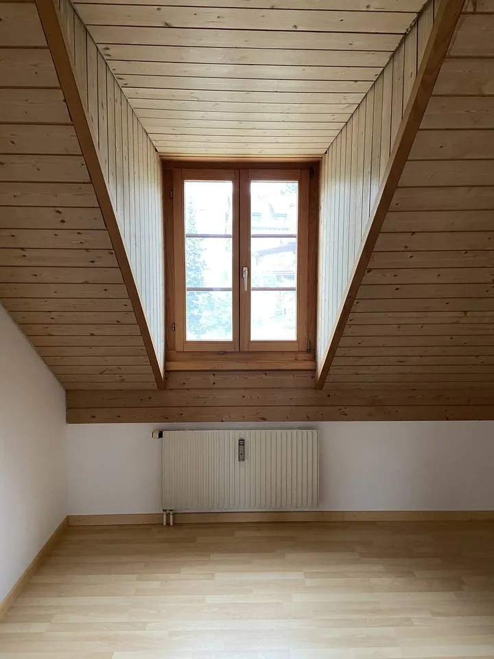 Appartamento mansardato elegante con balcone e grande galleria!