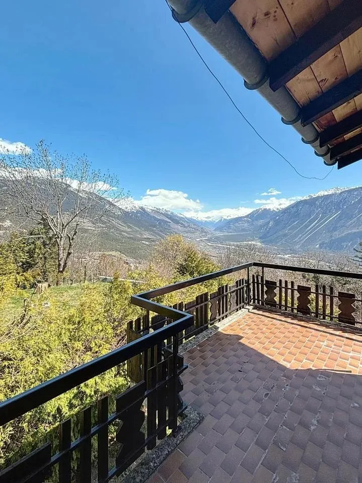 Charmantes Reihenchalet mit außergewöhnlicher Aussicht und Sonneneinstrahlung – Foto 6 von 13