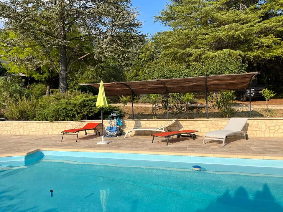 Charmante Villa aus Stein in Dauphin – 7 Zimmer mit Pool und großem Grundstück – Foto 8 von 14