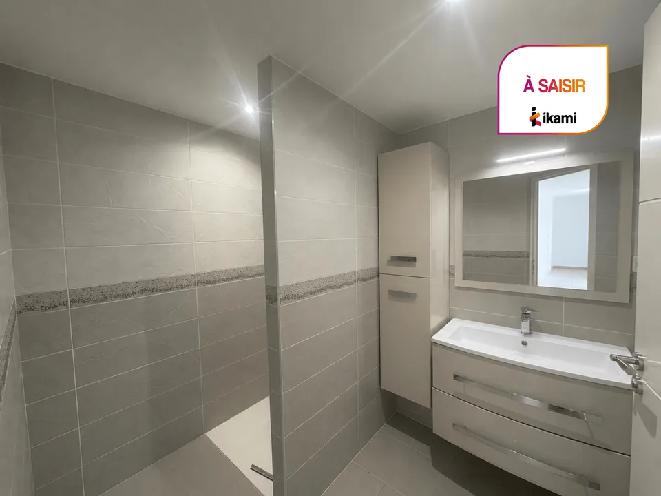 CLUSES (74300) Gewerbliche Immobilie von 50 m² + Wohnung von 76 m² – Foto 4 von 13