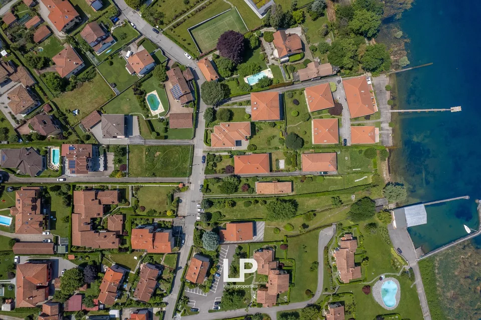 Moderne Villa mit Neubau und Seeblick in Ranco – Foto 13 von 13