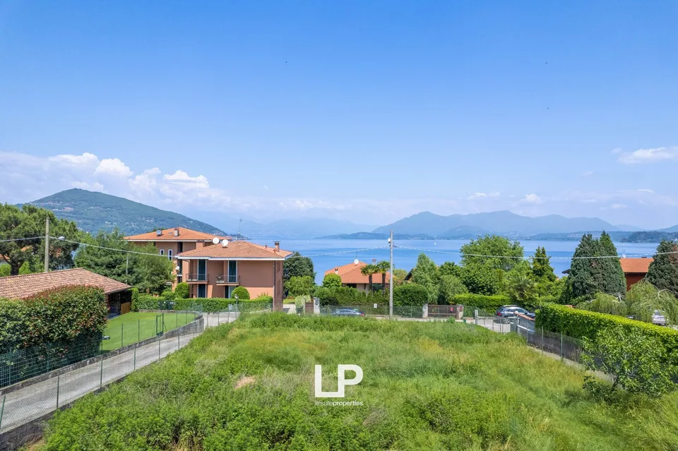Moderne Villa mit Neubau und Seeblick in Ranco – Foto 4 von 13