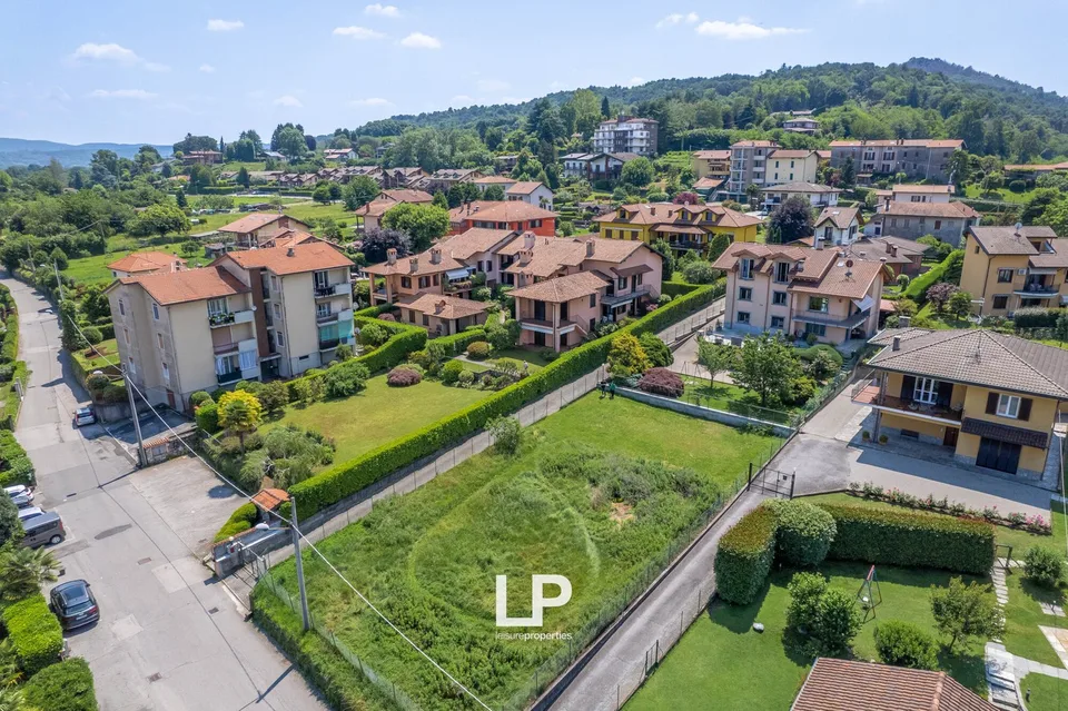 Moderne Villa mit Neubau und Seeblick in Ranco – Foto 10 von 13