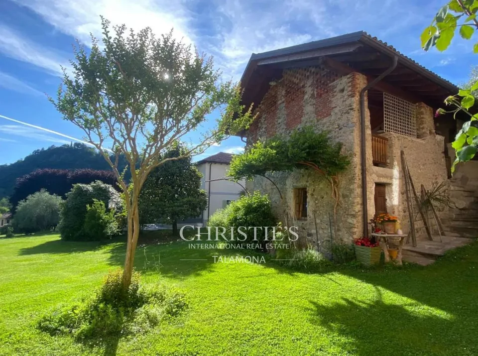 Casa Vallate, tenuta con vigneto e parco sul Lago Maggiore, Castelveccana – foto 9 di 13