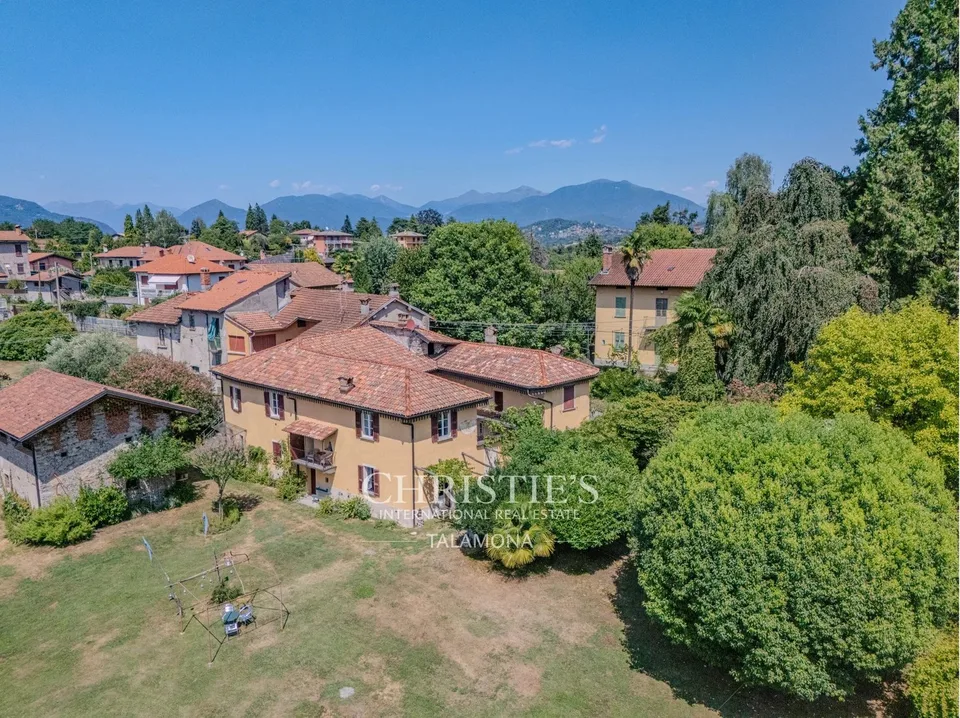 Casa Vallate, tenuta con vigneto e parco sul Lago Maggiore, Castelveccana – foto 10 di 13