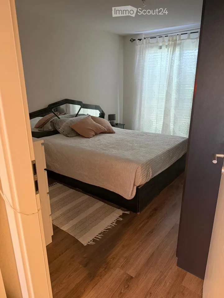 Large apartment for rent with indoor parking space