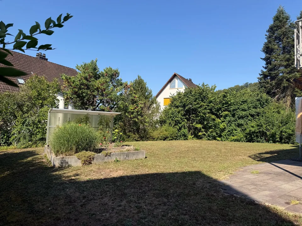 Attraktives, gepflegtes 7.5-Zimmer-Einfamilienhaus, freistehend, an ruhiger, schöner Lage in Rafz – Foto 20 von 21