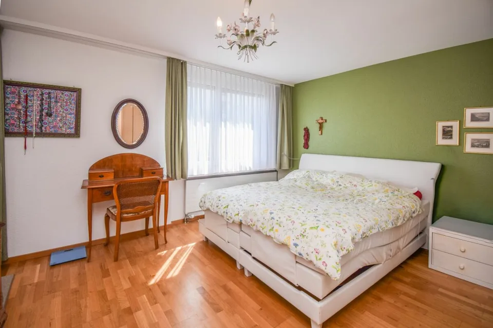 Grosszügige 5.5-Zimmer-Wohnung an familienfreundlicher Lage in Amri... – Foto 11 von 16