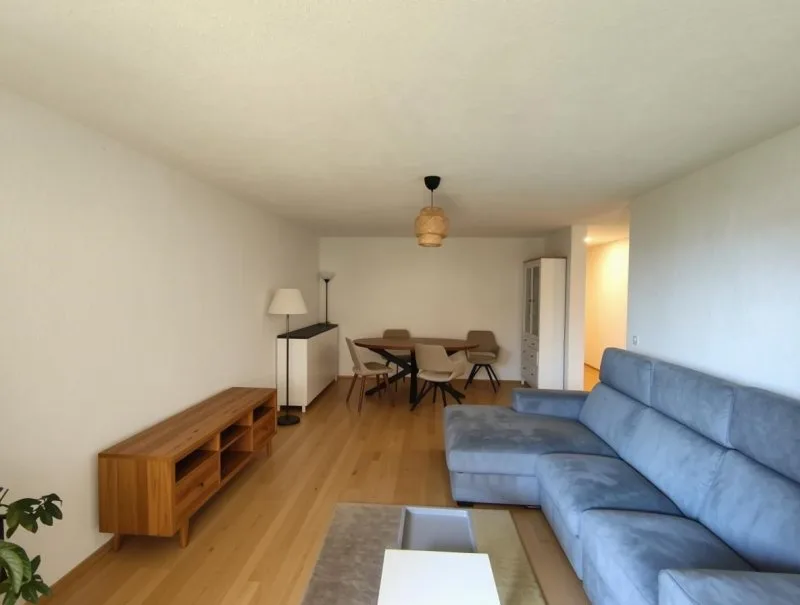 07811 - Wohnung 4.5 Zimmer im Untergeschoss - Rue de Veraye 17 - Territet-Veytaux – Foto 2 von 5