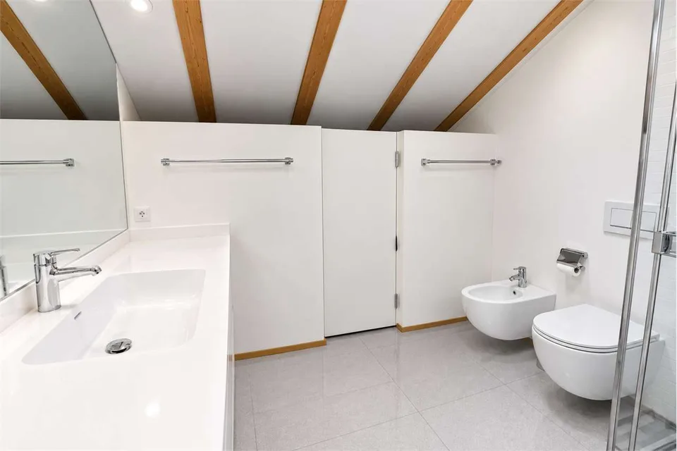 Renovierte Kernhaus in Bissone – Foto 8 von 12