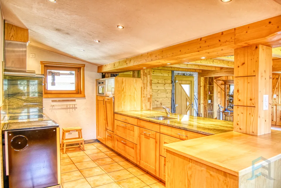 Esclusivo bel chalet indipendente di 264m² con annessi – foto 4 di 20