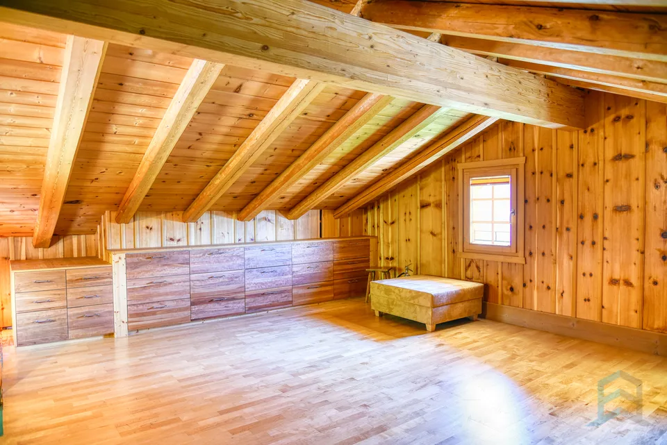 Esclusivo bel chalet indipendente di 264m² con annessi – foto 6 di 20
