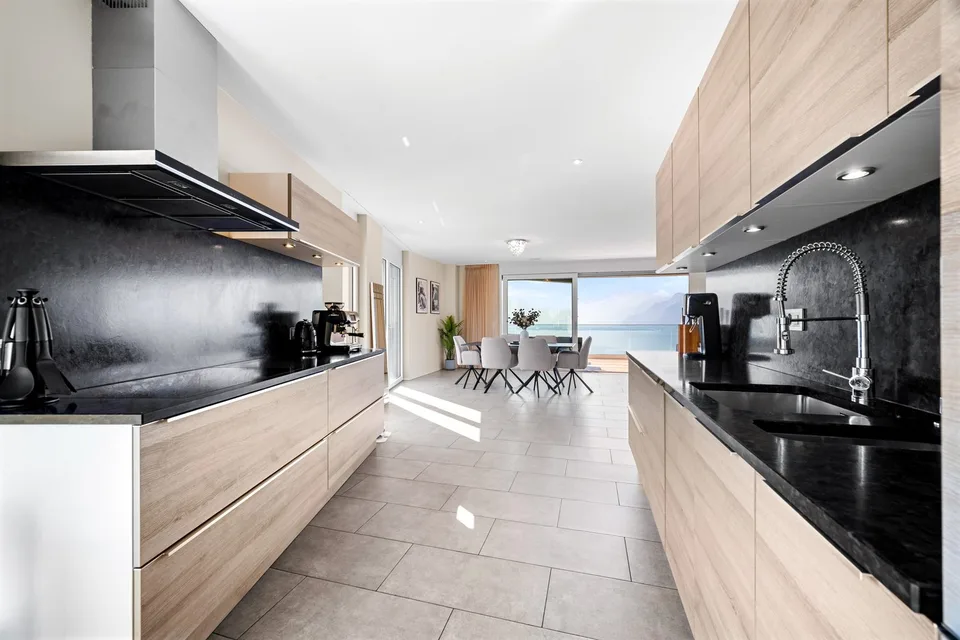 Duplex-attique d'exception avec vue panoramique sur le Léman – photo 5 sur 13