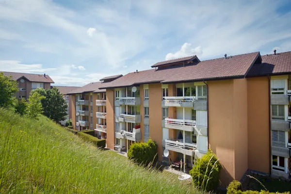 Logement lumineux avec grand balcon !