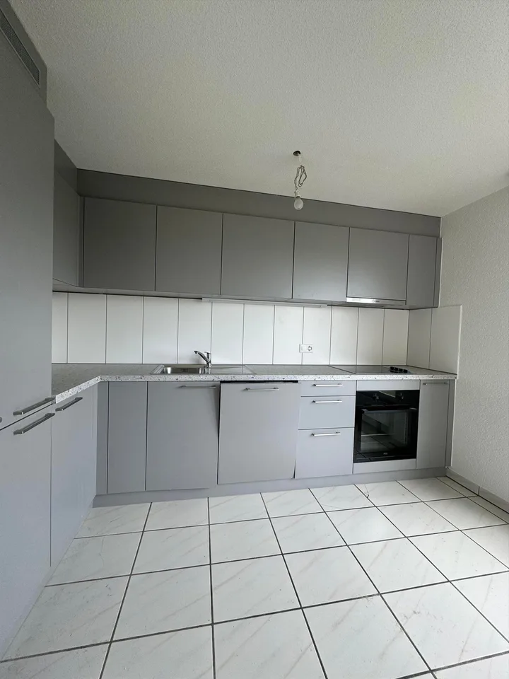 Logement lumineux avec grand balcon !