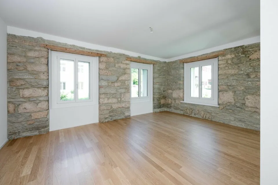 Appartement spacieux 4.5 pièces avec détails élégants