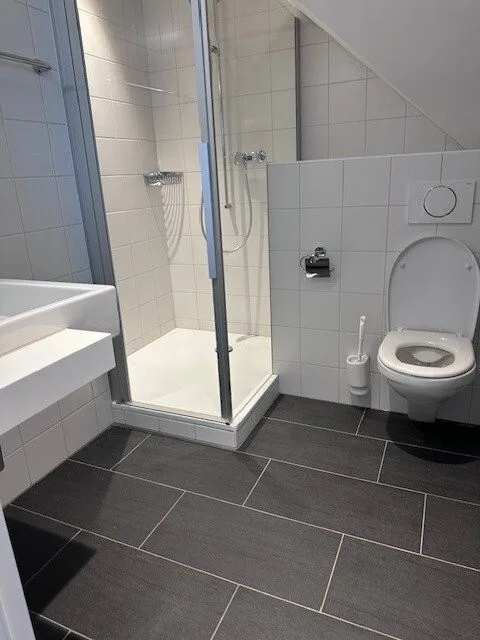 Attraktives Büro/Atelier im Dachgeschoss – Foto 6 von 7