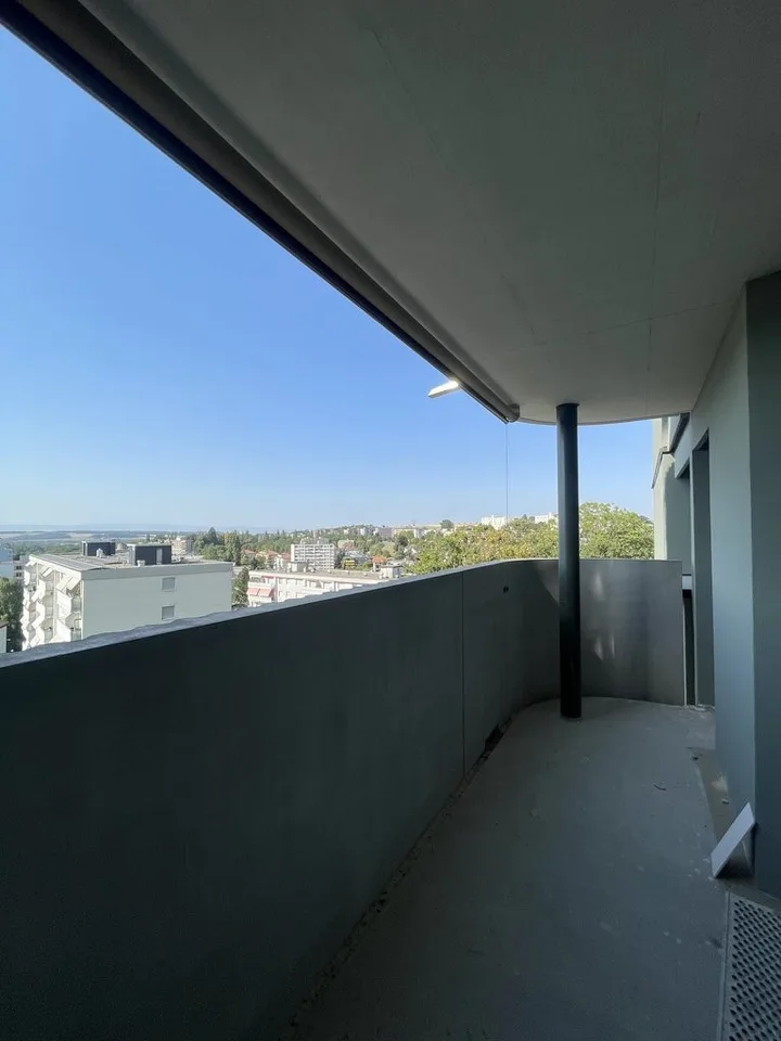 FRIBURG - 4,5 Zimmer von der 7. bis 10. Etage – Foto 3 von 11