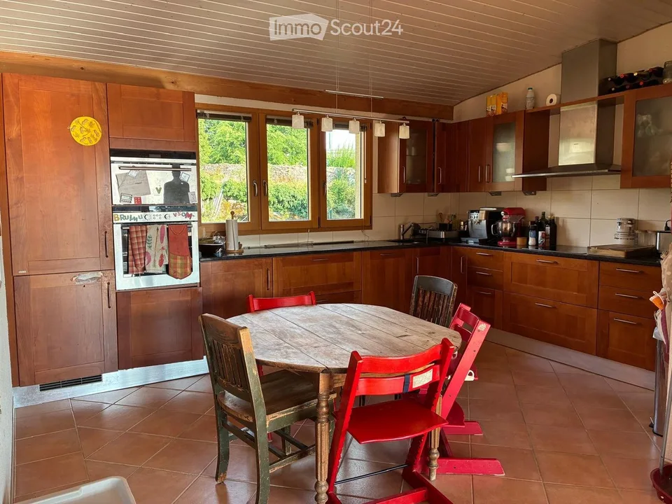 Very beautiful 5.5-room duplex in La Tour-de-Peilz (October 1st)
