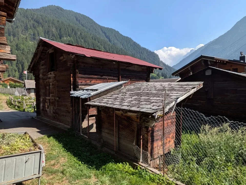 Geniale Umbaugelegenheit zum persönlichen Rückzugsort im Wallis – Foto 5 von 6