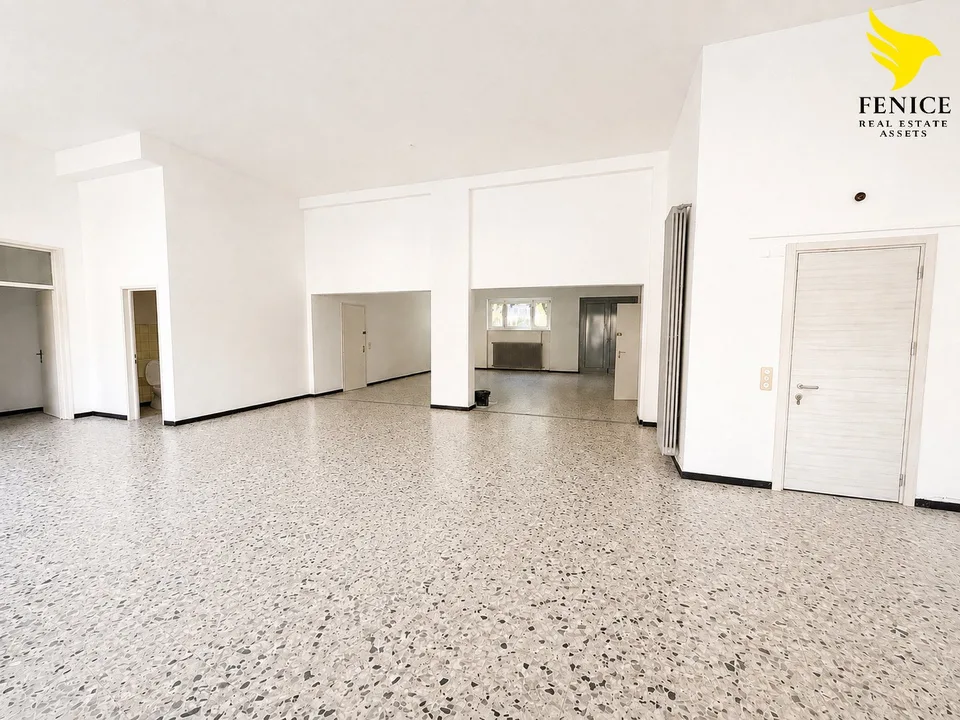 Großer Gewerbefläche von 180 m² im Erdgeschoss in Chiasso – Foto 8 von 13
