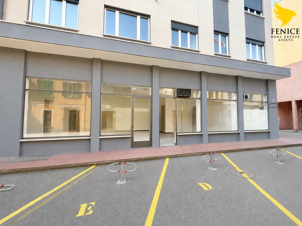 Großer Gewerbefläche von 180 m² im Erdgeschoss in Chiasso – Foto 12 von 13