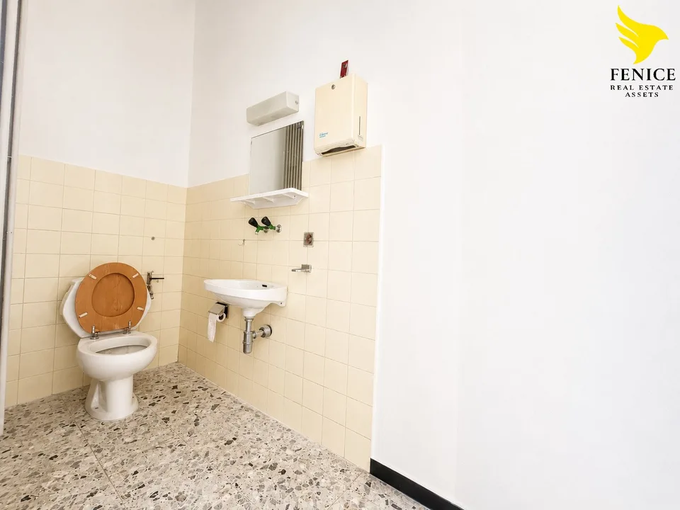 Großer Gewerbefläche von 180 m² im Erdgeschoss in Chiasso – Foto 11 von 13