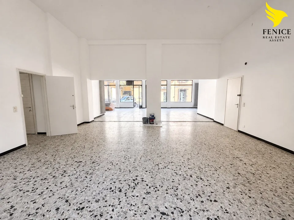 Großer Gewerbefläche von 180 m² im Erdgeschoss in Chiasso – Foto 2 von 13
