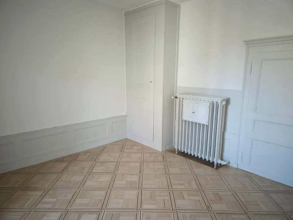 Sehr großes Apartment mit 7.5 Zimmern – Foto 9 von 13