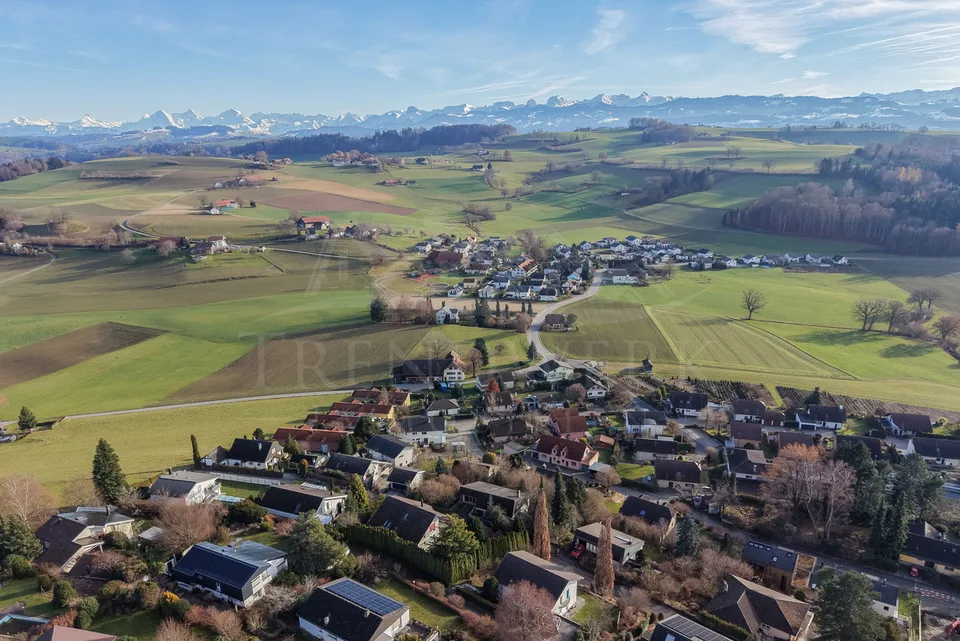 Ruhig gelegenes und helles 6-Zimmer-Einfamilienhaus in Ueberstorf