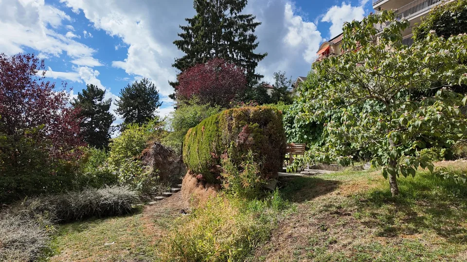 Appartamento affascinante con balcone e vista sul lago – foto 10 di 13