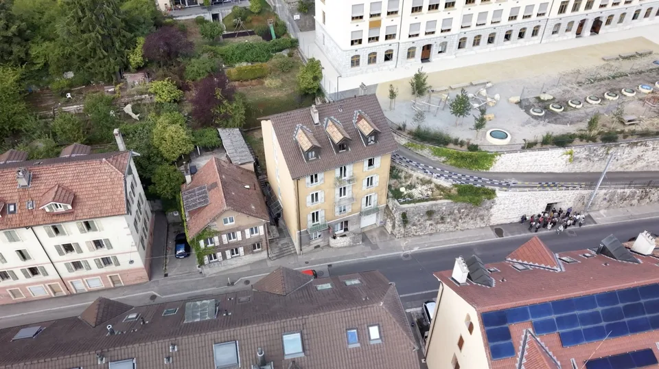 Appartamento affascinante con balcone e vista sul lago – foto 12 di 13