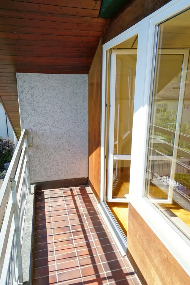 Beautiful 1.5-room apartment with balcony in small MFH